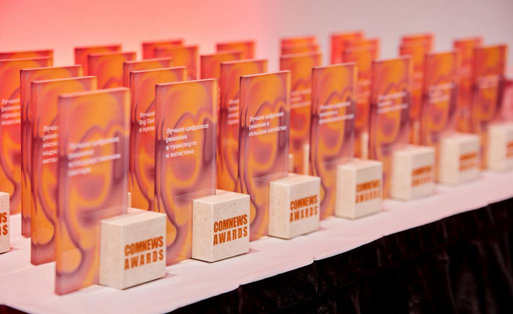 Премия ComNews Awards за рекорд Ростсельмаш Премия ComNews Awards за рекорд Ростсельмаш